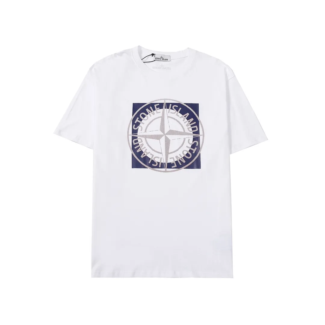 W615#P110💰 [Stone lsland/Stone Island summer new short-sleeved T-shirt with big compass print on the chest] ⚠️[Original creation with high control of details] - Made of 260 grams of combed cotton with 32-count double yarn, soft and comfortable to the touch, sweat-absorbent and breathable. - Simple, basic and versatile style, original quality, the first choice for couples. - Made in a large factory, four needles and five threads on the shoulder, neatly arranged, high quality workmanship. - Same style for men and women. Very versatile, one piece for everyone, details are clearly visible. Color: Black White Size: M L